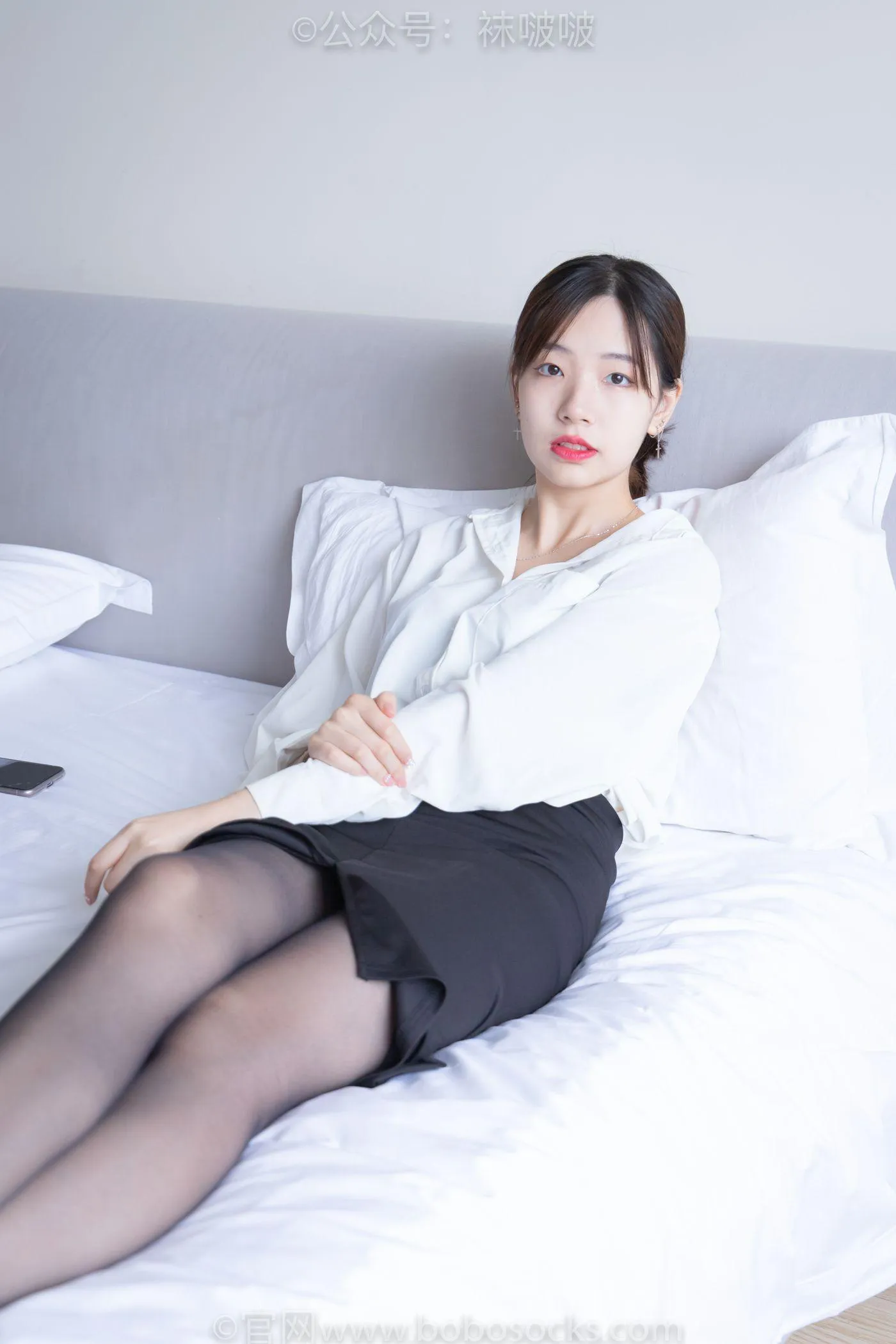 [BoBoSocks袜啵啵]NO.017 小甜豆-OL制服、高跟鞋、黑丝 [131P]插图6
